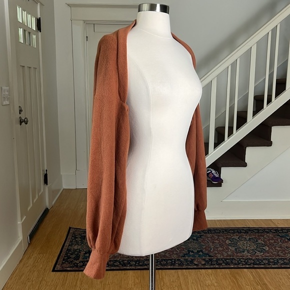 ILLA ILLA Cropped Shrug Cardigan in Chestnut Size Medium - Picture 3 of 15